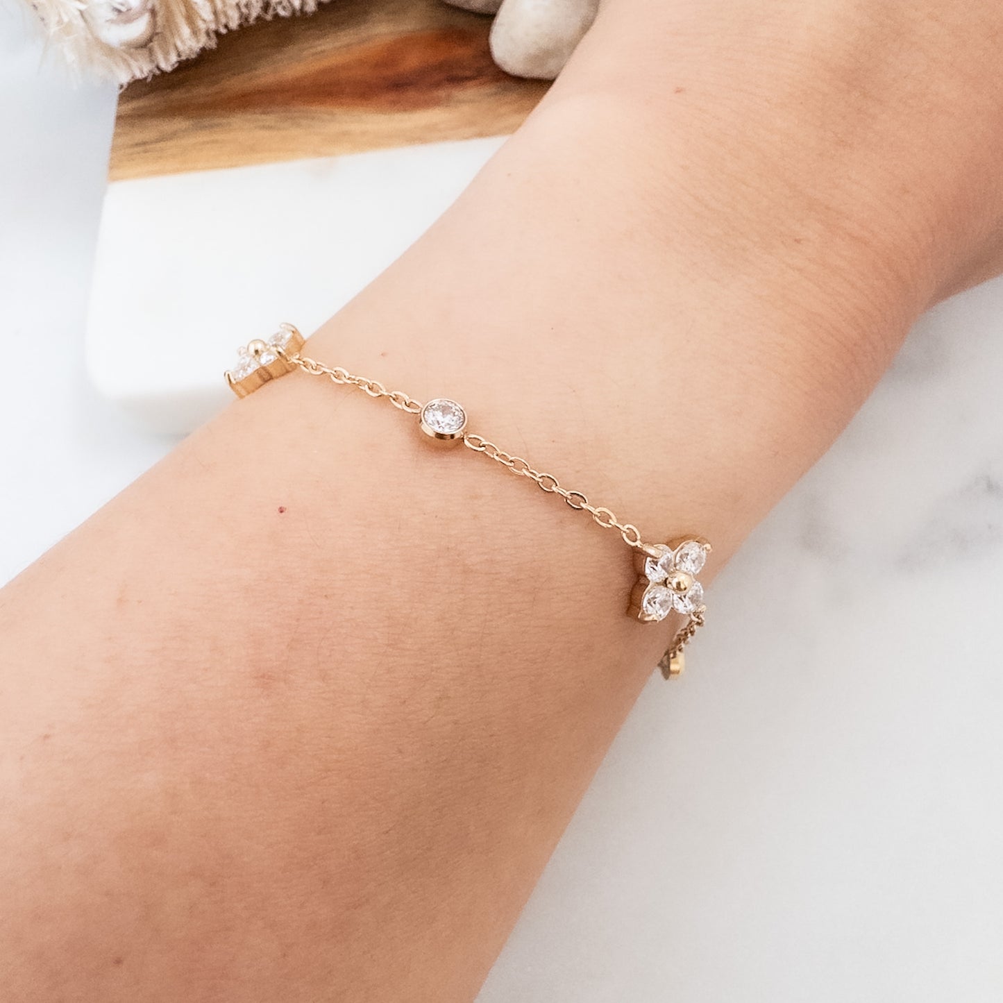 Dewdrop Chain Bracelet