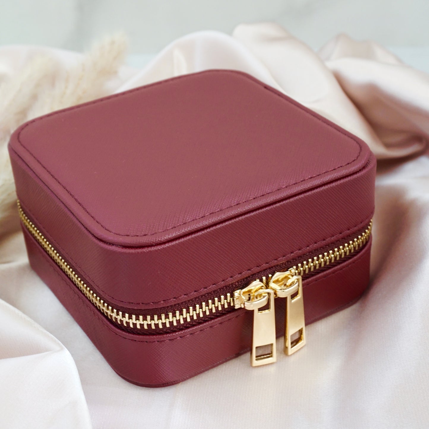 Vegan Leather Jewelry Organizer - Burgundy