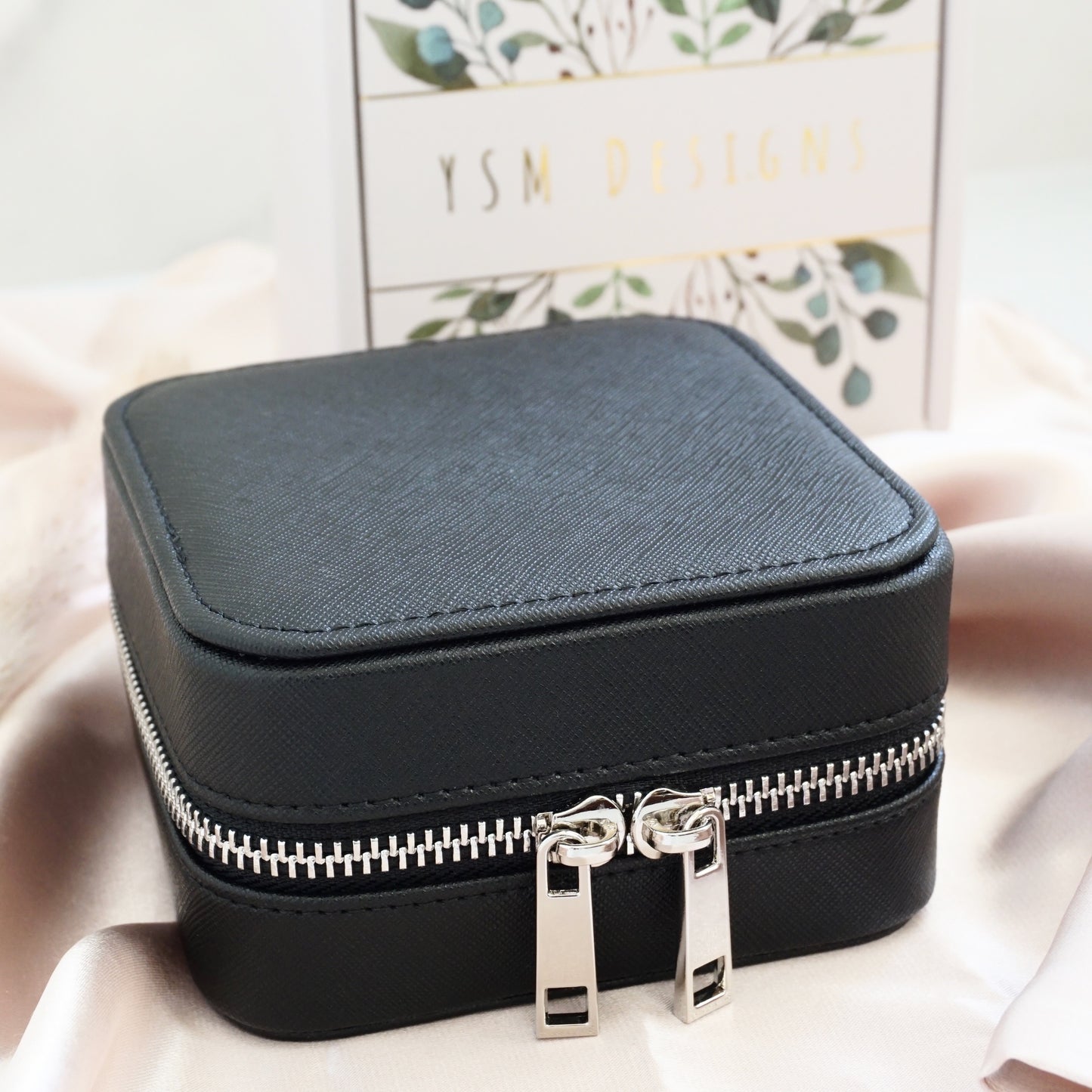 Vegan Leather Jewelry Organizer - Black