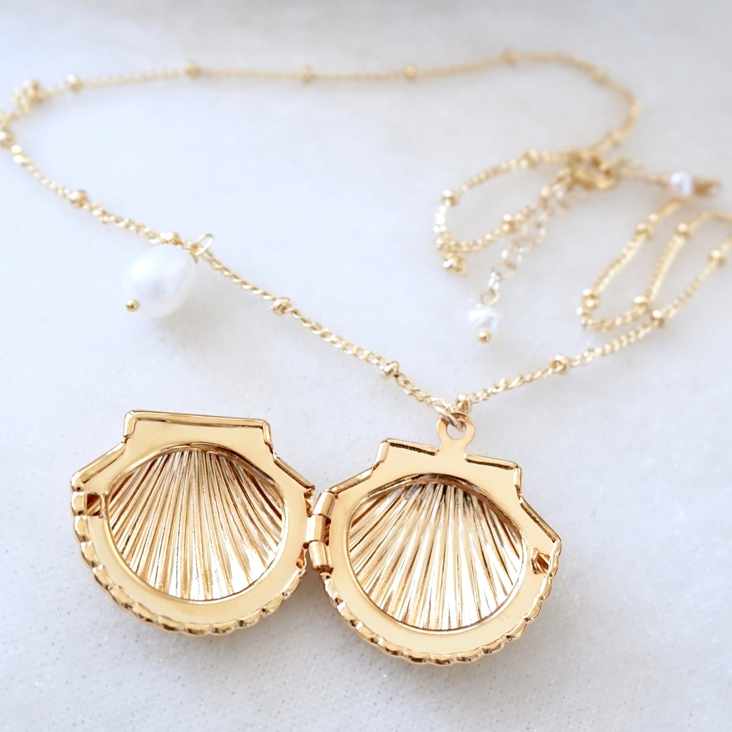 Gold Clam Shell Locket Necklace