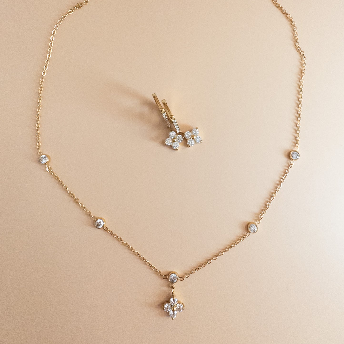 Twinkle Star Necklace