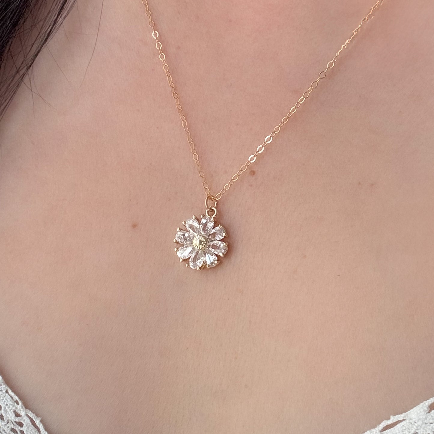 Rhinestone Daisy Flower Necklace