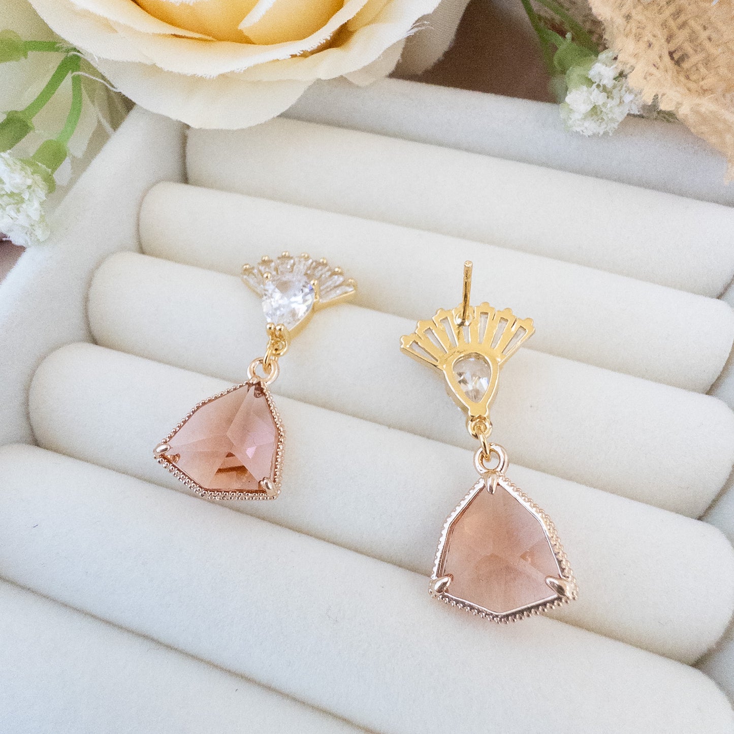 Victoria Earrings/ Peach