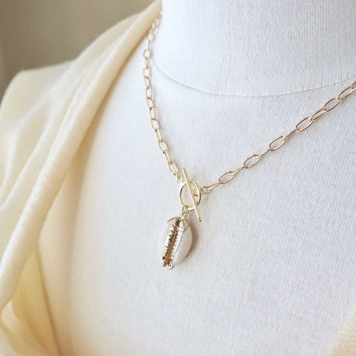 Gold Toggle necklace