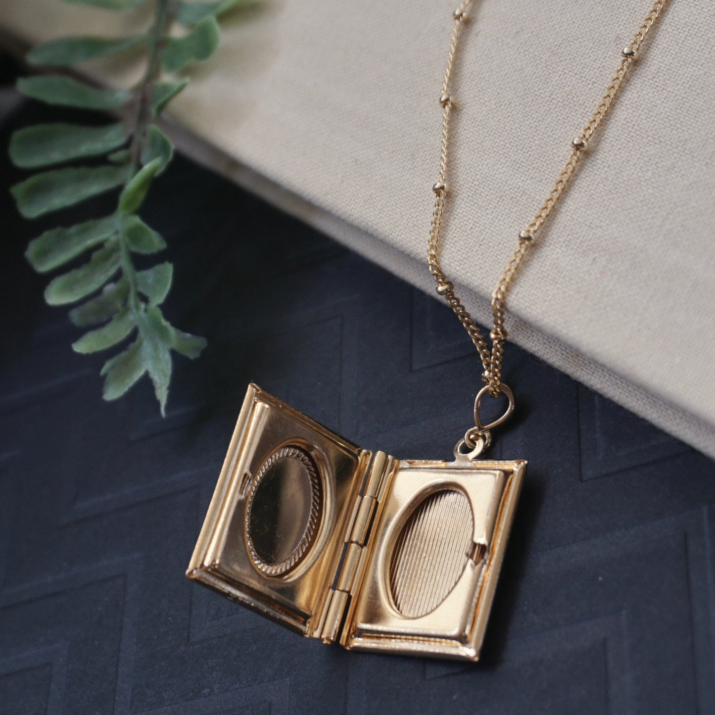 Photo Holder Necklace