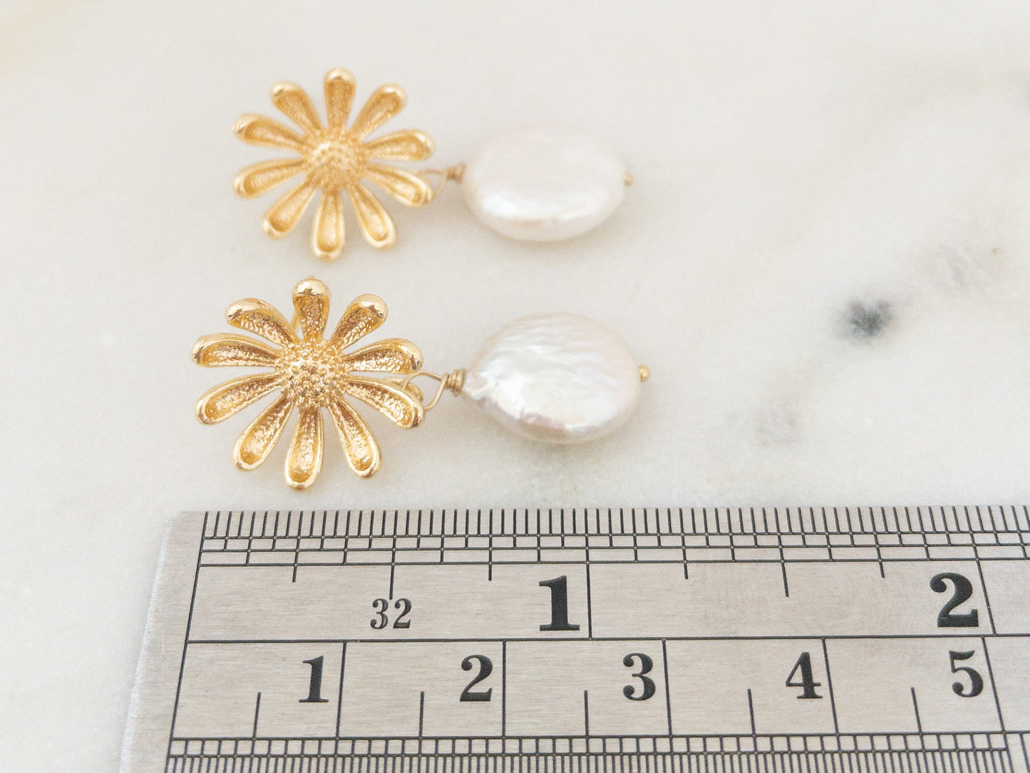 Daisy Earrings with Pearls