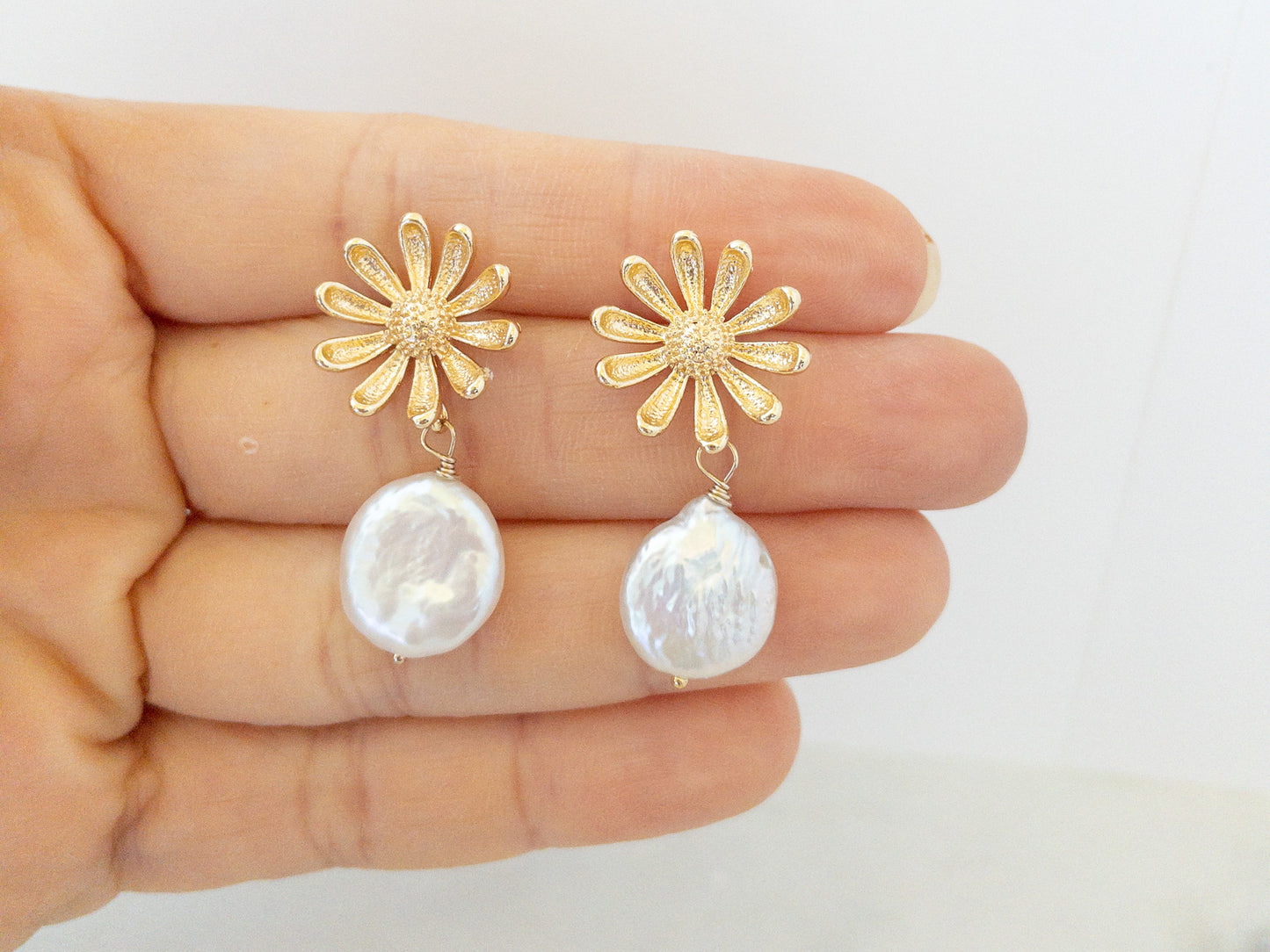 Daisy Earrings with Pearls