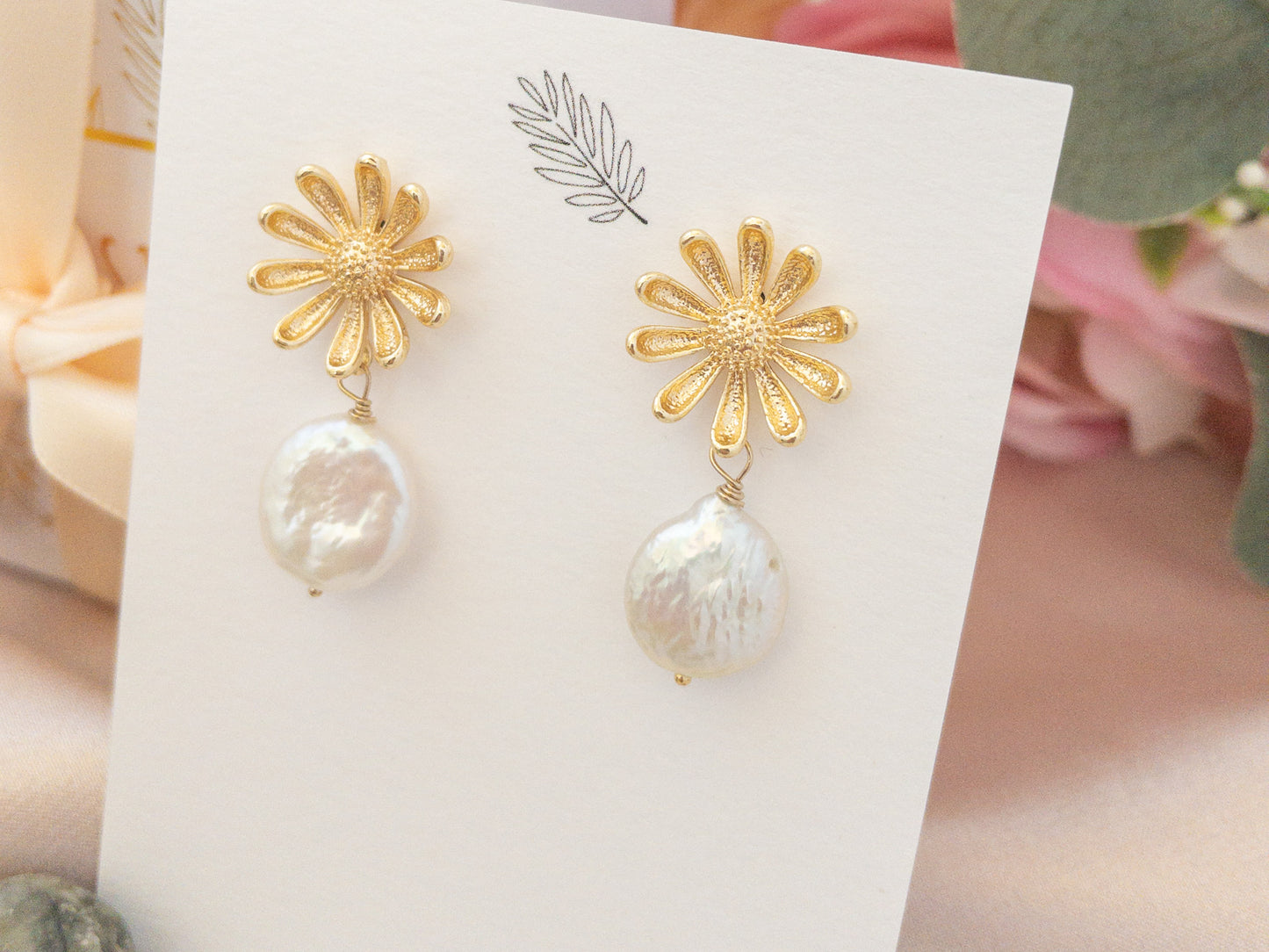 Daisy Earrings with Pearls